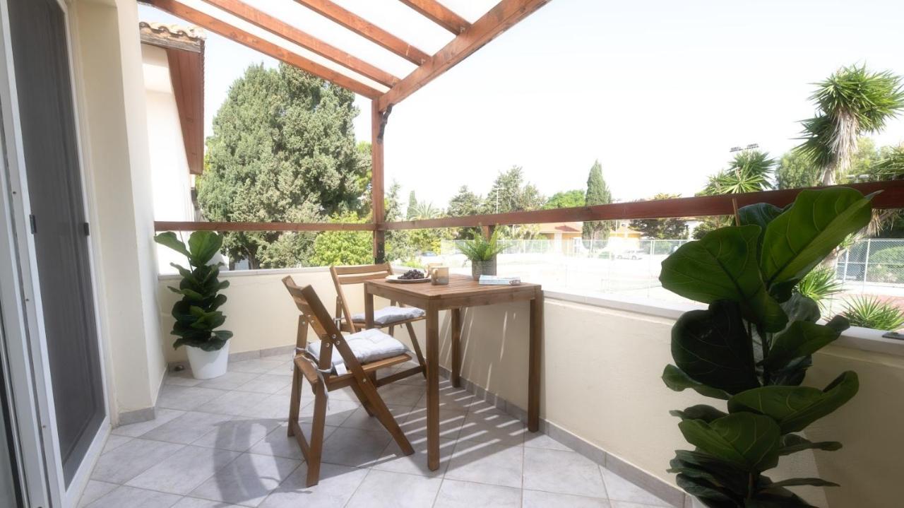 Beautiful Apartment In Harbour Paphos, Central & Close To Beach Exterior foto
